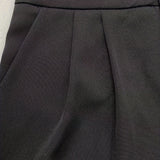 Marieke – Comfy high-waisted loose shorts
